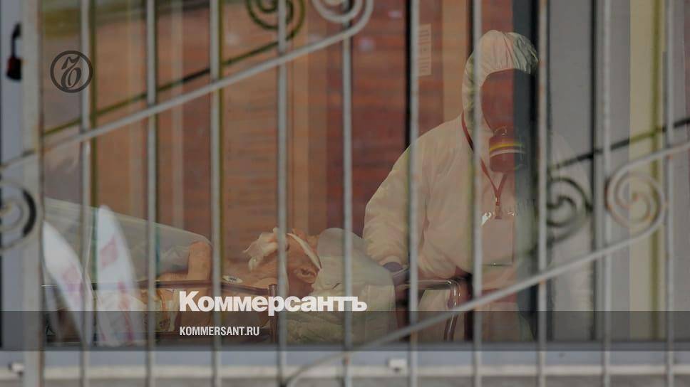 В России за сутки выявлено 8926 заразившихся коронавирусом, всего — 290 678