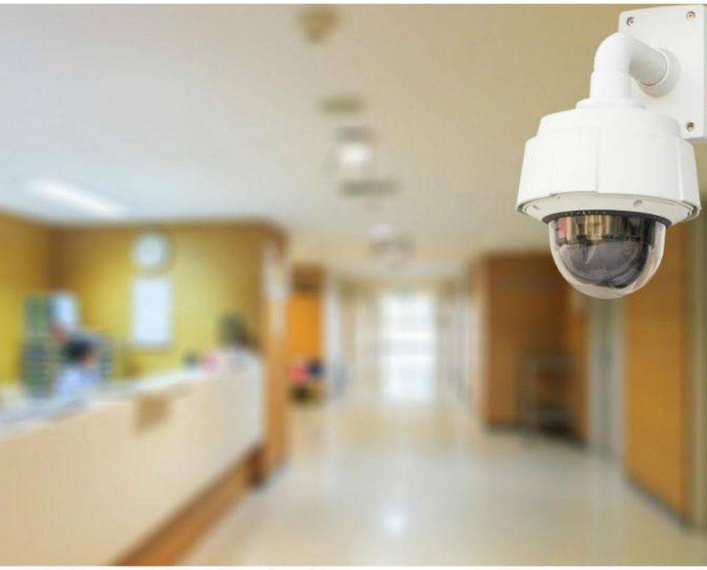 Камеры видеонаблюдения установят в отделениях Глазовской больницы