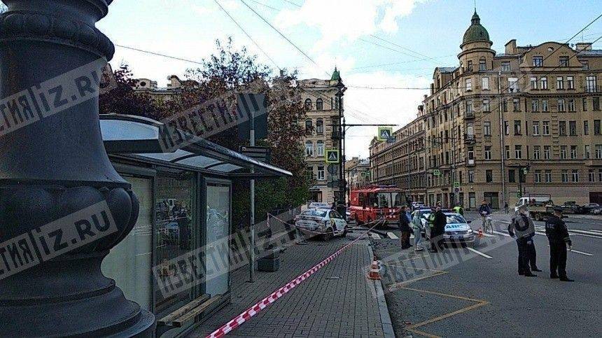 «Летел за сотку!» — Очевидец о жутком ДТП в Петербурге, где такси сбило женщину