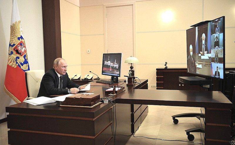 Путин провел специальное совещание с руководством и общественностью Дагестана