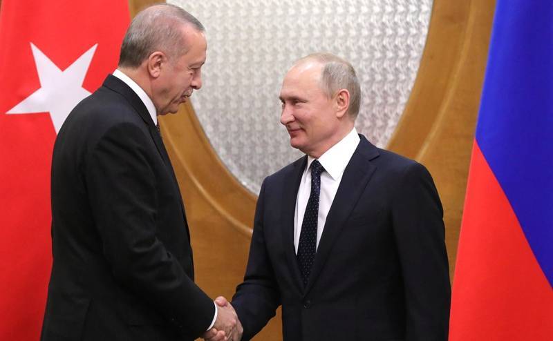 Путин обсудил с Эрдоганом борьбу с коронавирусом