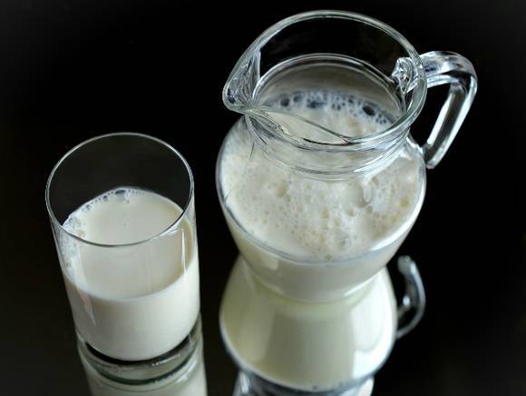 Эксперты рассказали, как производители молока экономят на здоровье покупателей