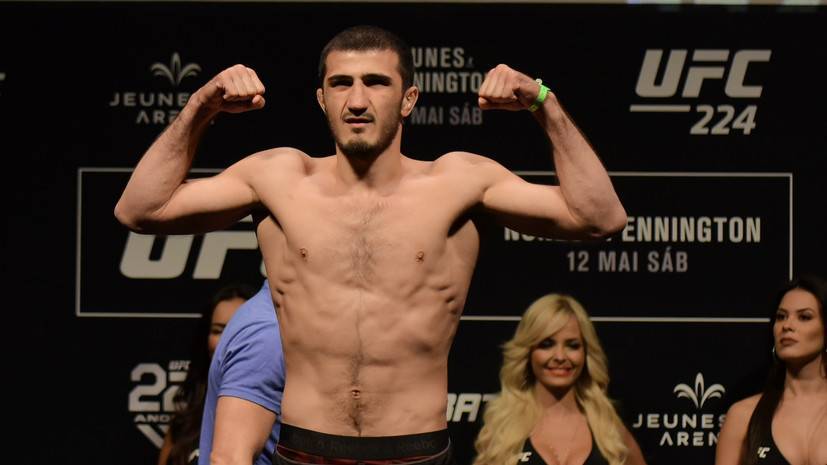 Боец UFC Эмеев высказался о причинах проблем с коронавирусом в Дагестане