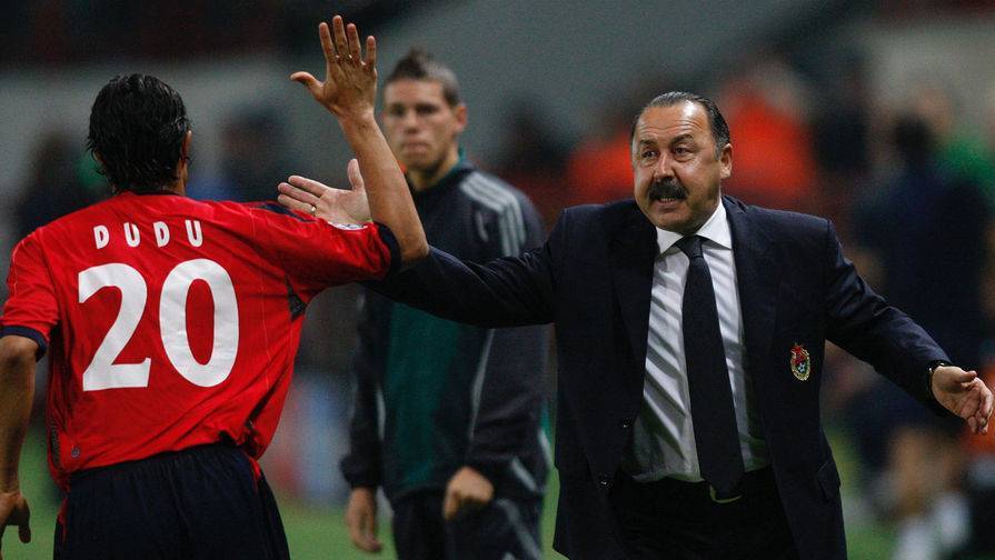 Газзаев: в перерыве финала Кубка УЕФА игроки целовали икону