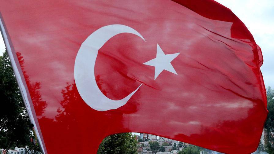 Эрдоган вновь ввел в Турции комендантский час