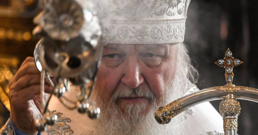 патриарх Кирилл - Патриарх Кирилл отстранил двух епископов от управления - ren.tv - Москва - Русь
