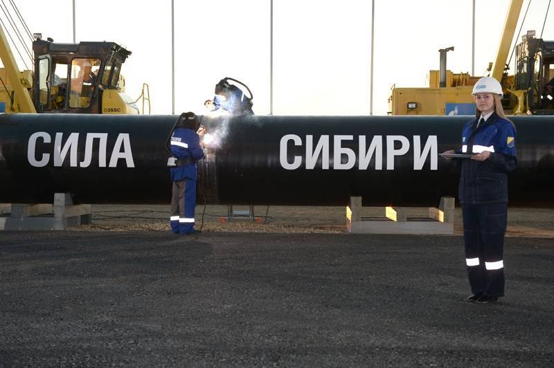 "Газпром" начал проектные работы по газопроводу "Сила Сибири - 2"