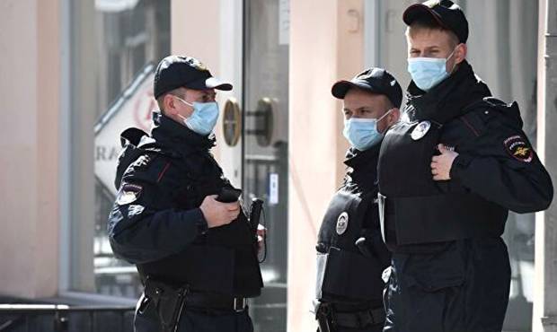 Правительство выделило полиции 3 млрд рублей на закупку защитных масок и перчаток