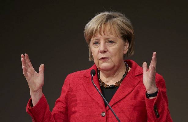 Меркель заявила, что некоторые силы за пределами и внутри ЕС не хотят видеть его сильным