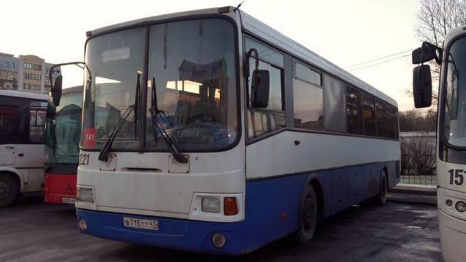 В Выборгском районе изменится расписание автобусов по трем маршрутам