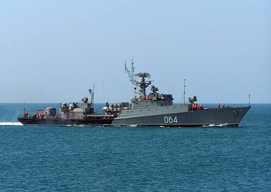 Российские корабли провели торпедные стрельбы в Черном море