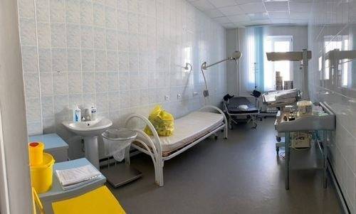 В одном из отделений детской больницы ХМАО коронавирусом заболели три ребенка и их мамы
