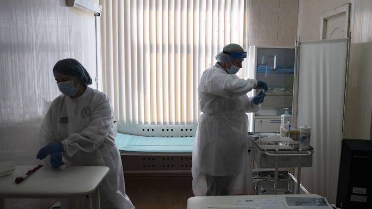 В Крыму еще четверо заболели коронавирусом
