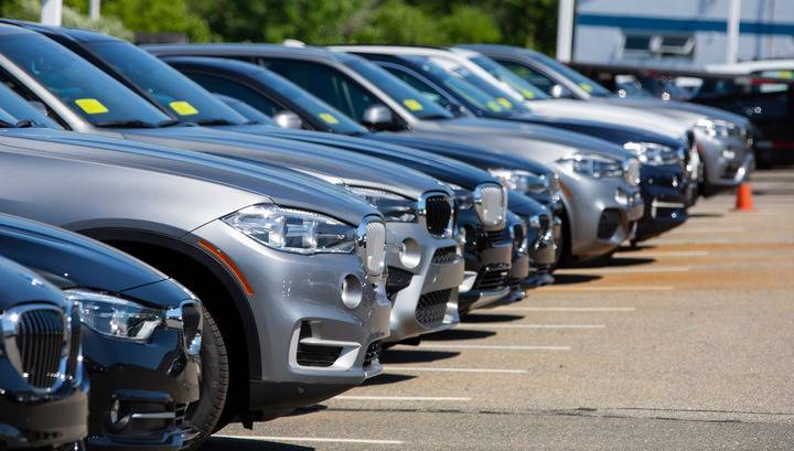 Продажи новых автомобилей в ЕС в апреле снизились в 4,2 раза