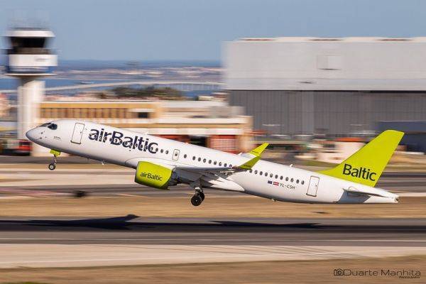 Латвийцы рвутся за границу и раскупают билеты на рейсы airBaltic