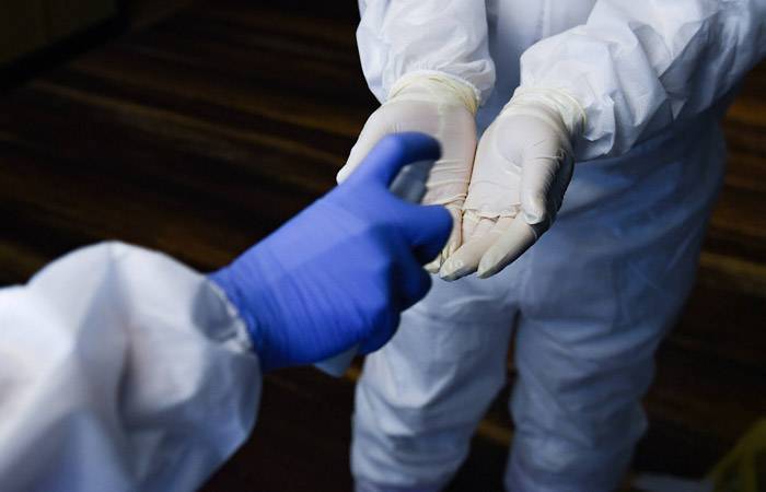 За сутки в России выявили 9263 новых случаев заражения коронавирусом