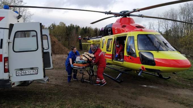 Вертокрылая скорая в Ленобласти спасла четырех тяжелых пациентов за выходные