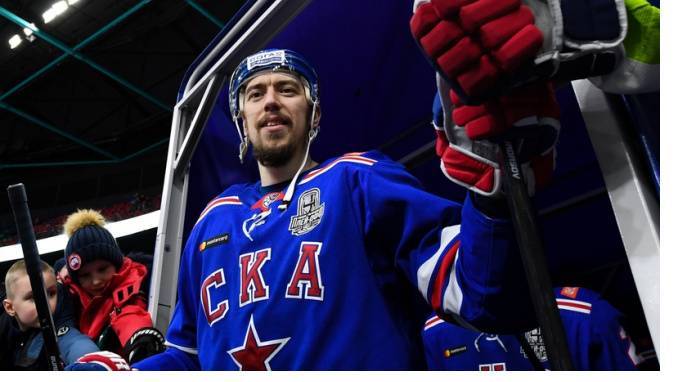 Бурдасов рассказал, кто был из хоккеистов кумиром его детства
