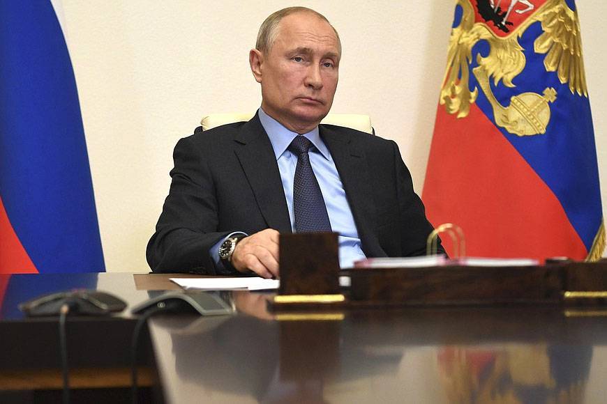 Путин заявил о необходимости грамотно распорядиться ресурсами от переноса нацпроектов