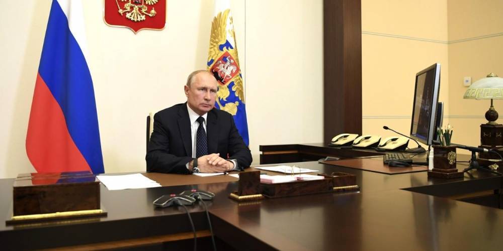 Путин напомнил чиновникам о важности обратной связи при реализации решений власти