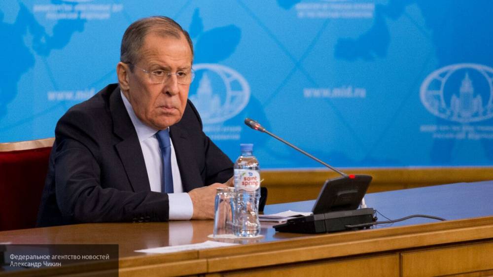 Лавров выразил сожаление в связи с приостановкой сотрудничества РФ с НАТО по военной линии