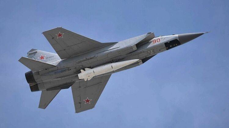 Баранец: МиГ-31 поставит под сомнение существование американских авианосцев