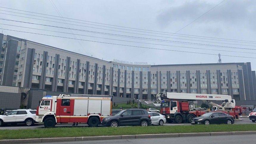 Число жертв пожара в больнице Святого Георгия в Петербурге возросло до шести