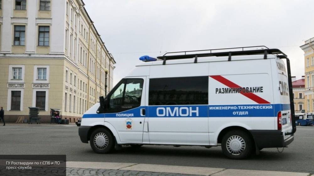 Экстренные службы проверяют сообщения о "минировании" 40 больниц в Москве