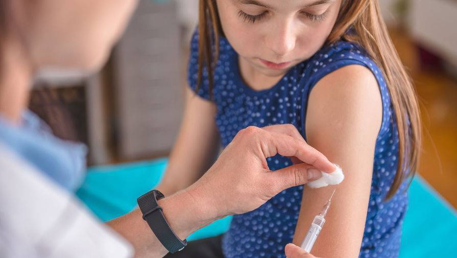 В Минздраве рассказали об опасности полной остановки вакцинации детей