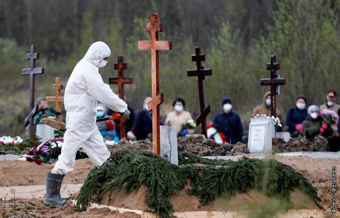 В Петербурге временно запретили прощание с умершими