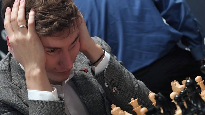Карякин одержал три победы на старте шахматного онлайн-турнира