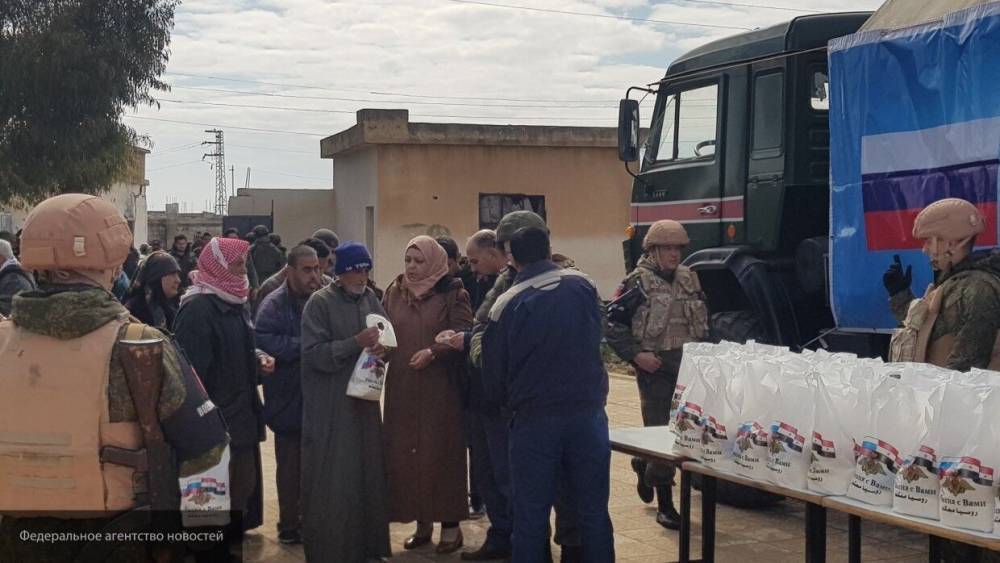 Около 15 тонн продовольствия получили мирные сирийцы Дамаска, Латакии и Дейр-эз-Зор