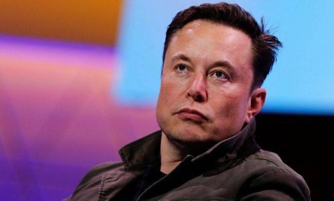 Илон Маск обрушил акции Tesla одним твитом и заявил, что стал бездомным
