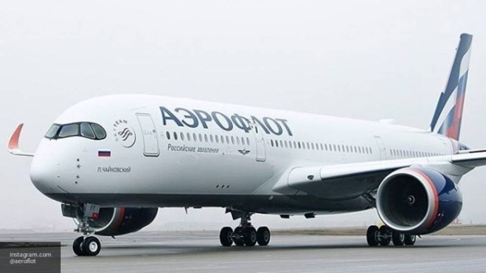 Более 270 человек вылетели в Россию из Дели спецрейсом "Аэрофлота"