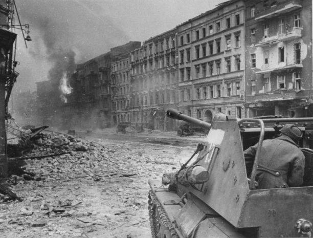 Подземные ходы пригодились в 1945 году - Берлин