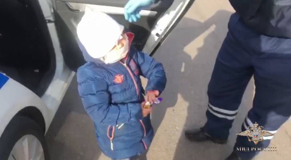 Полицейские в Солнечногорске вернули матери гулявшую без присмотра четырехлетнюю дочь