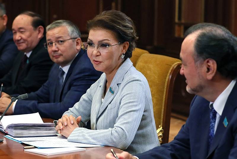 Токаев снял с должности главы Сената старшую дочь Назарбаева