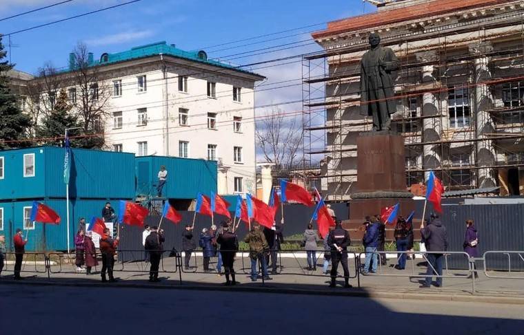 В Ижевске шесть человек оштрафовали за пикет у памятника Ленину