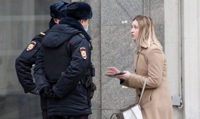 Жителей Подмосковья начнут штрафовать за отсутствие масок на 4 тыс. рублей