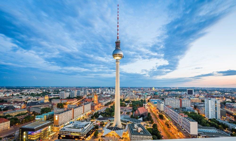 Пандемия и Первомай: коронавирус уличным беспорядкам в Берлине не помеха
