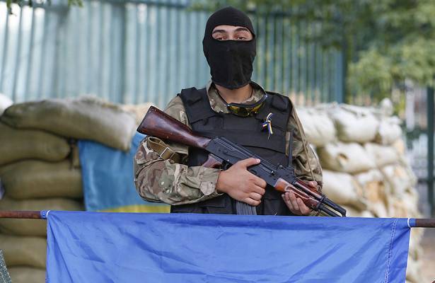 Украина обвинила РФ в переброске танков в Донбасс