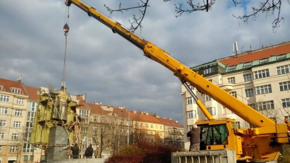 Министр обороны Чехии ответил на предложение Шойгу передать памятник Коневу России