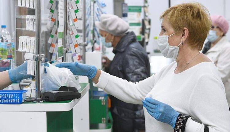 В Минпромторге пообещали постепенное снижение стоимости защитных масок
