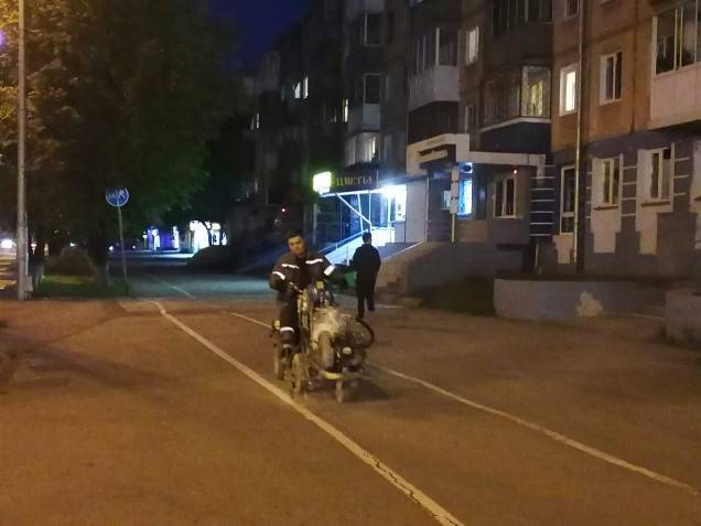 В Кемерове начали наносить разметку велосипедных дорожек