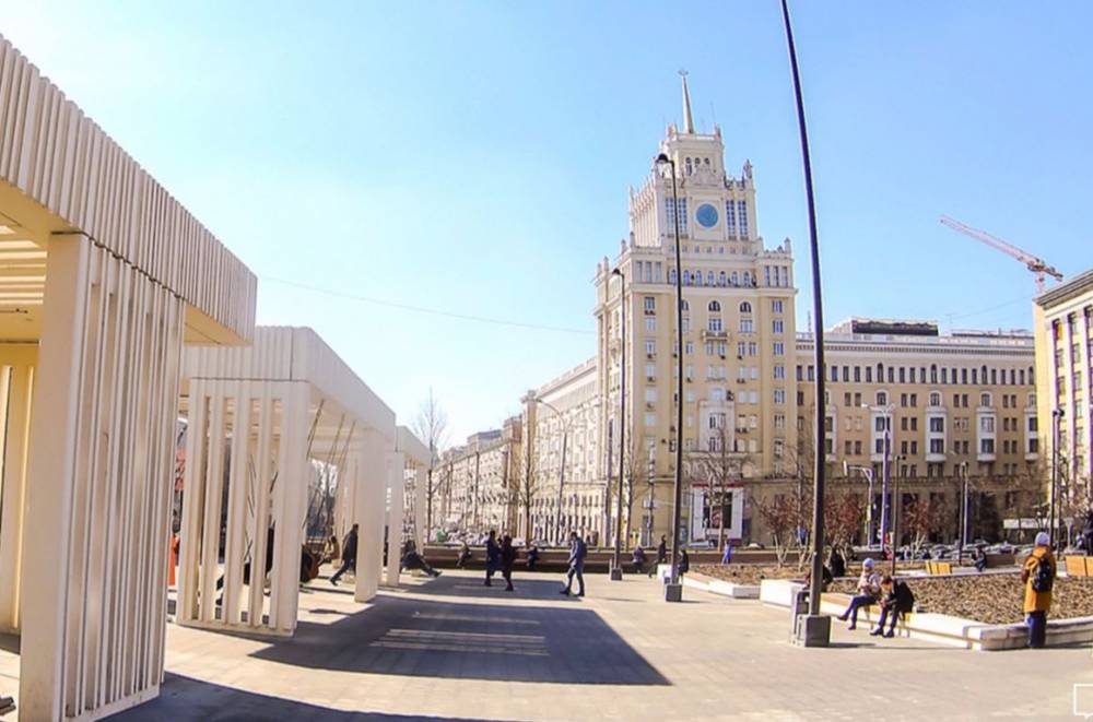 Реставрация башни гостиницы «Пекин» завершилась в Москве