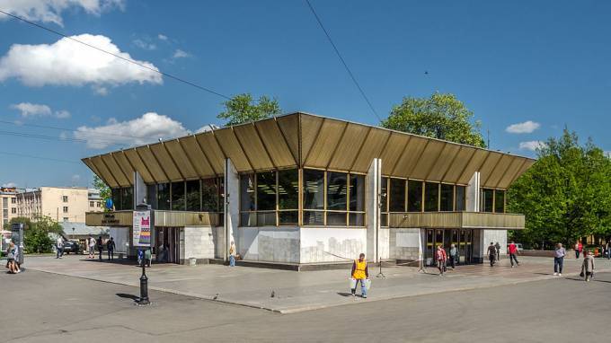 Над станцией метро "Политехническая" может появиться торговый комплекс