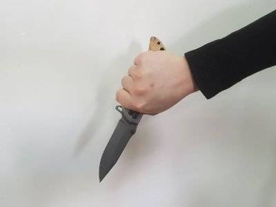 В Армении молодая женщина ударила ножом бывшего мужа