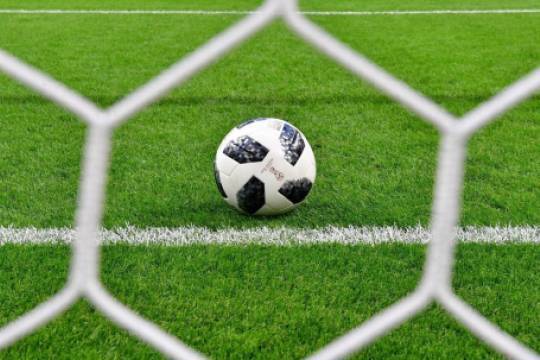 Столичные футбольные клубы попросили отложить дату начала тренировок перед возобновлением сезона
