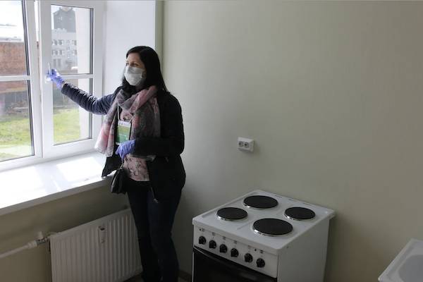 Шесть молодых петербургских семей получили ключи от новых квартир