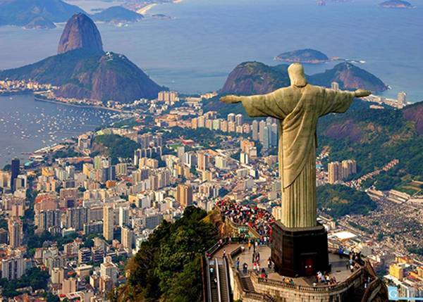 Forbes: Бразилия мчится на второе место по заболеваемости коронавирусом